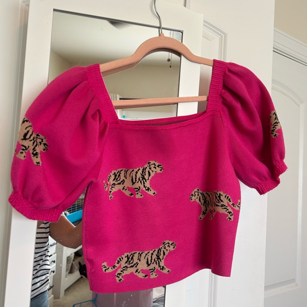 Entro Pink Puff Sleeve Crop Blouse